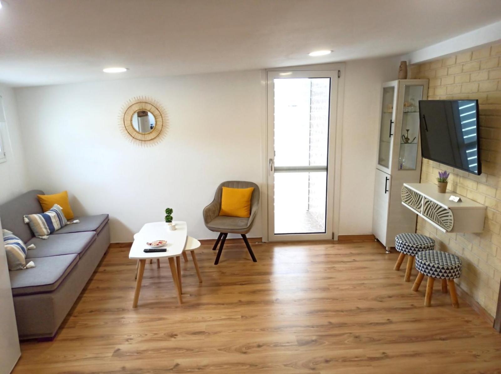 Апартаменты Renovated Loft Near The Center Ираклион Экстерьер фото